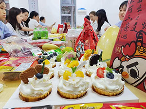 雅香麗化妝用品（深圳）有限公司，八月九月生日會福利！借此慰勞每一位員工對工作的辛勤勞作以及用心盡責!