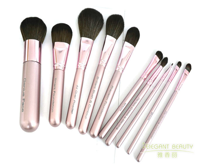 如何保養和維護定制的化妝刷套裝以延長使用壽命？